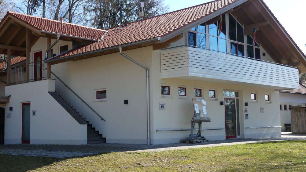 Außenansicht eines Apartmentgebäudes